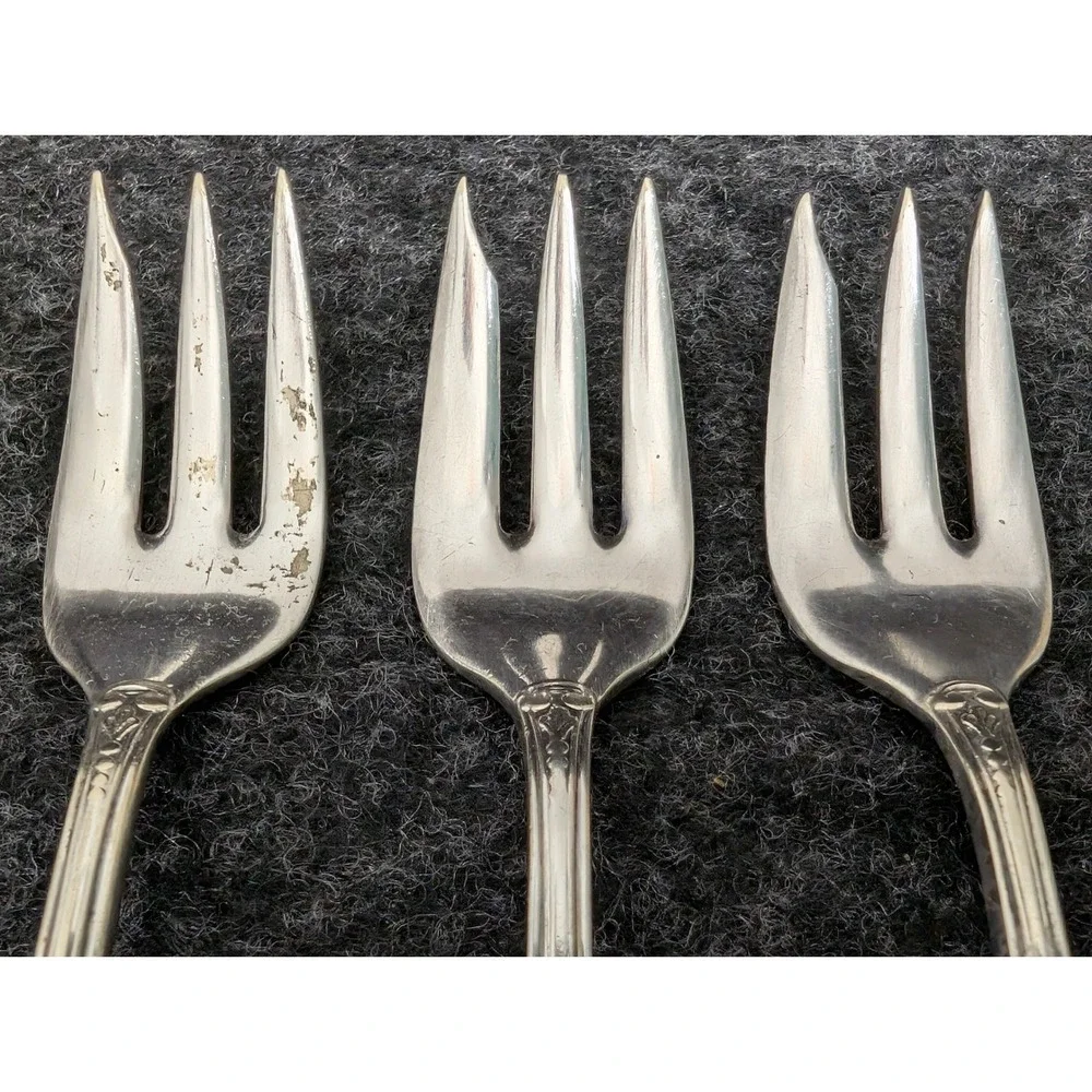 Forbes Silver Co Clovis Silverplate Cocktail Forks Vintage Floral 6 In Set of 3
